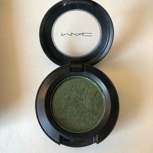 MAC Humid Eyeshadow